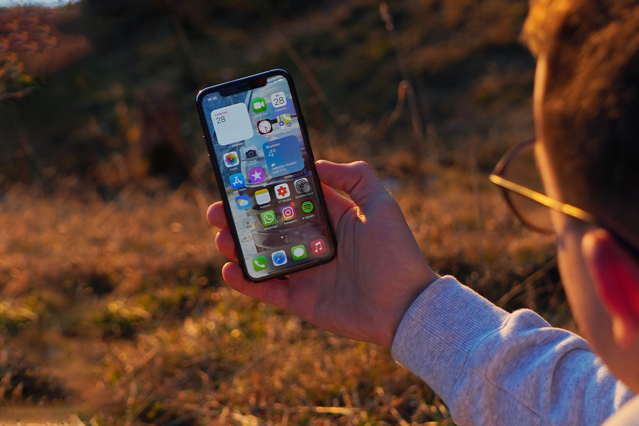 iPhone 13 pode ter conexão via satélite para mensagens e ligações
